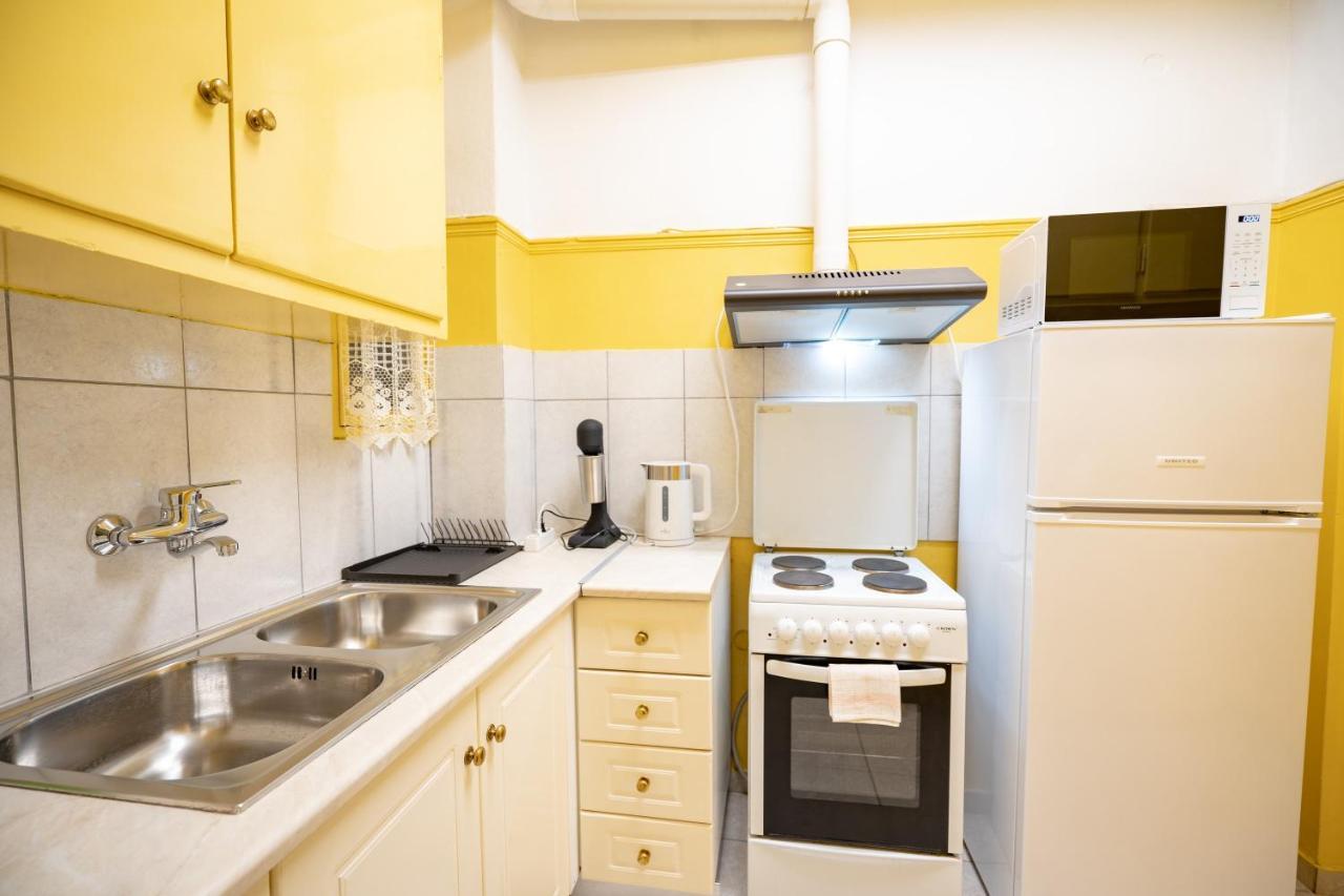 Ampelokipi Metro St. 2 Bedrooms 6 Pers. Apartment Atena Exterior foto